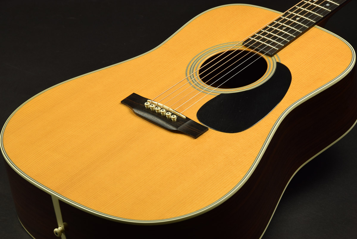 Used C.F.Martin / D-28AJ made 2006 from JAPAN EMS