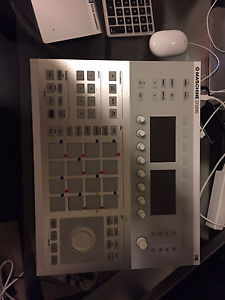 Native Instruments Maschine Studio - Mint Condition