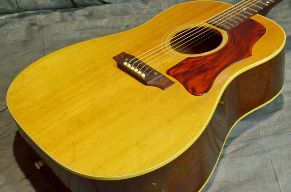 Used GIBSON Gibson / 1969 J-50 from JAPAN EMS