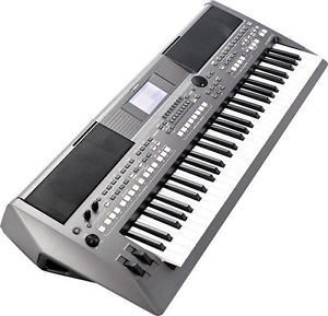Yamaha PSR S670- WorkStation