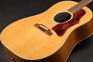 Used Gibson / J-50 made in 1965 from JAPAN EMS