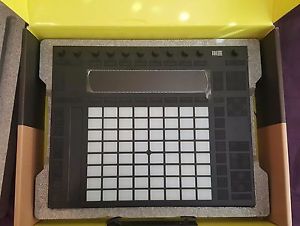 Ableton push 2 - Basically Brand New - Has screen plastic covering - Mint