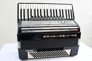Accordion Weltmeister Consona 120 Bass Cassotto LMMH Akkordeon Fisarmonica +Case