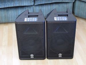 2x Yamaha DXR10 10" 2-way Active PA Loudspeaker, 2x Stagepas 600i rolling case