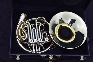 Yamaha YHR-561 Double French Horn - Detachable Bell, Flat Case