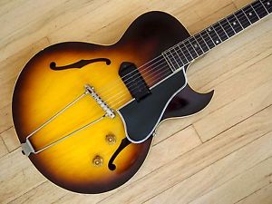 1956 Gibson ES-225T Vintage Hollowbody Electric Guitar Sunburst P-90 w/hc, ES330