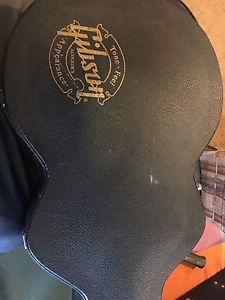 Gibson J-185 Acoustic/Electric Guitar
