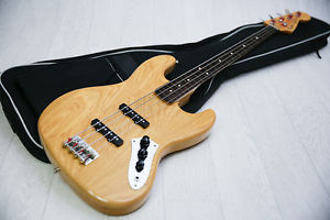MINT! Fender Japanese Fretless Jazz Bass Natural Gloss & Gig Bag