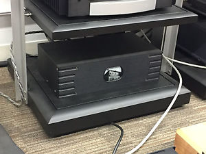 Richard Gray's Power Company RGPC 1200 12-Outlet Power Conditioner