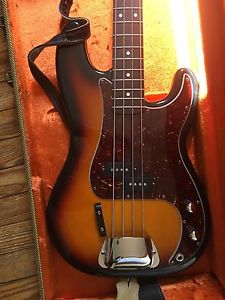 Beautiful Mexican Sunburst Fender Electric Bass Tortoise Pickguard w/ Case