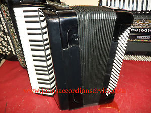 SUPER V  PIANO  ACCORDION ACCORDIAN ACCORDEON