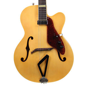 Gretsch G100CE Synchromatic Natural Arch Top Archtop Jazz Guitar G100 Demo Model