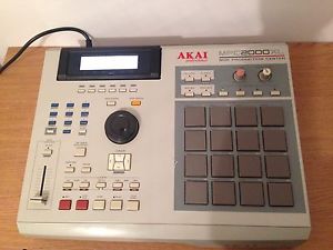 Akai MPC 2000 XL - 32mb Ram And Zip disk - Perfect Working Order - UK Only