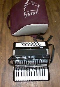 WELTMEISTER RUBIN PIANO ACCORDION BLACK GREAT CONDITION