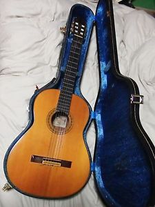 1977 Vintage Yamaha GC-10M GC-10 m Classical Acoustic Guitar Japan hand-made