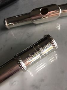 YAMAHA YFL-581 (684) SOLID SILVER OPEN-HOLE FLUTE Superb!
