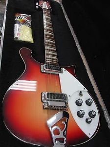 Rickenbacker  Electric Guitar Rickenbacker Fireglo Finish w/ Case