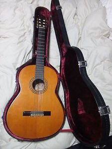 1978 Yamaha Grand Concert Classical Concert Level Guitar GC-15 (S) amazing