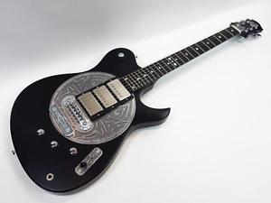 Zemaitis: Electric Guitar S24DT TRIBAL TATTOO DESIGN USED