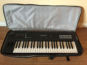 Yamaha MX49 Keyboard Synthesizer