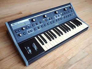 Moog Music Little Phatty Stage II Monophonic Analog Synthesizer Keyboard Voyager
