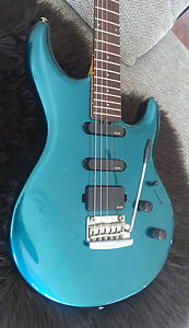MUSIC MAN LUKE II USA Sonderfarbe TEAL PEARL sign. STEVE LUKATHER