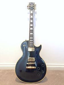 2001 Gibson Les Paul Custom Black Beauty in great condition