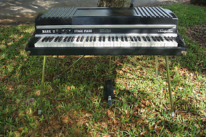 1980s FENDER RHODES MARK II STAGE SEVENTY THREE ELECTRIC KEYBOARD!!! #C990