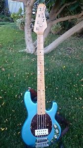 Music Man Stingray  Classic 5 Stingray Birdseye Artist Edition w/case