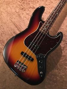 Fender USA American Vintage 62 Jazz Bass USED Free shipping