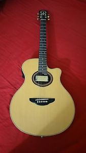 YAMAHA APX6A ACUSTIC & ELECTRIC GUITAR  (VERY FAMOUS FOR MERENGUE, BACHATA,ETC)