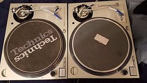 2 M3d Technics turn tables