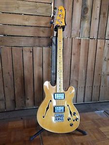Fender Modern Player Starcaster Hollowbody Bass Maple Natural