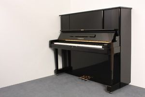 YAMAHA YUX schwarz Klavier gebraucht