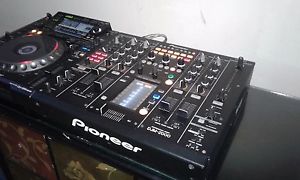 Pioneer DJM-2000 Mixer