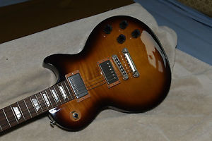Guitar, Gibson Les Paul Studio, 100 Anniversary, Auto Tuning and Case