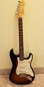 FENDER STRATOCASTER AMERICAN STANDARD 2010 – HARD CASE - FREE SHIPPING