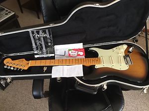 2007 Fender American Deluxe Strat Stratocaster V Neck 2 Color Sunburst W/ HSC