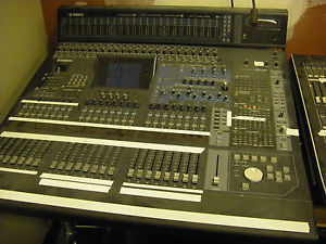 Yahama DM2000+Peak Meter Bridge