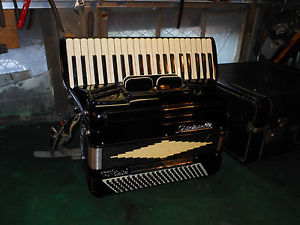 Pancordion Crucianelli  41 Key Made in Italy 16.75in. Wide Body Accordion Mini