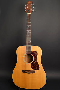 Guild, D4-E, Natural, 1993, Regular Condition, with Hard Case