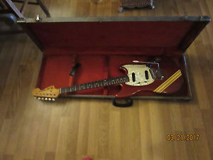 1973 MUSTANG COMPITION WITH WAH WAH RED WITH YELLOW STRIPE EXCELLENT CONDITION P