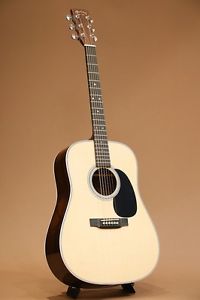 Martin D-28  guitar FROM JAPAN/512