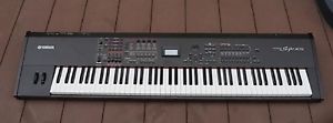 YAMAHA S90XS Stage Piano Synthesizer 88 keyboard model