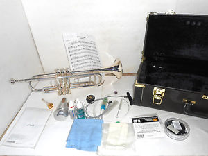 YAMAHA XENO YTR8335 TRUMPET YTR 8335 Professional with Case / Bundle
