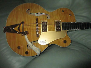 GRETSCH 6120 AM HOLLOW BODY GUITAR - NOS FROM 2005