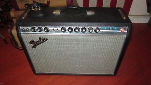Vintage 1968 Fender Deluxe Reverb Silverface Drip Edge Sounds Amazing w/ cover