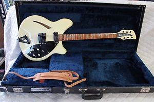 Rickenbacker 360 Electric Guitar White  with case