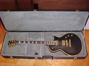 ESP LTD Deluxe EC-1000 Custom Matte Black Finish Guitar w/case