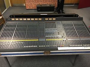 Yamaha M2500 40 Channel Analogue Mixing desk